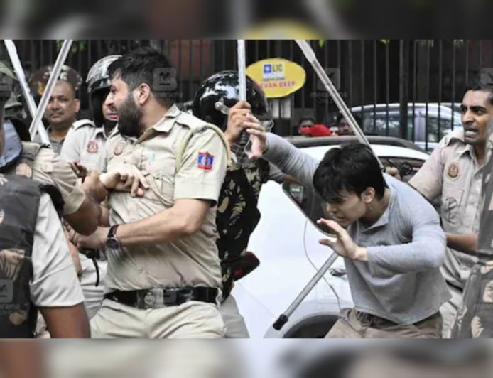 പാർലമെന്റ് മാർച്ചിൽ പെല്ലറ്റ് ആക്രമണം; ആശുപത്രി രേഖകൾ സർക്കാരിന്റെ വാദം തള്ളി