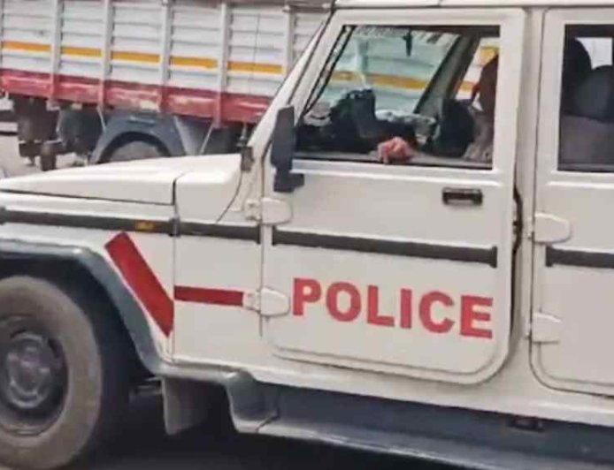 അസമിൽ തടവുകാരെ രക്ഷപ്പെടാൻ സഹായിച്ച മൂന്ന് പൊലീസ് ഉദ്യോഗസ്ഥർ അറസ്റ്റിൽ