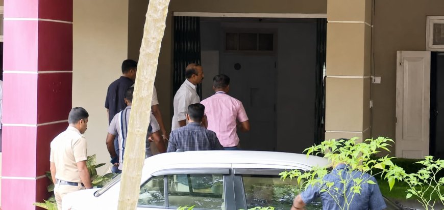 ശബരിമല സ്വർണക്കവർച്ച കേസ്: മുൻ ദേവസ്വം ബോർഡ് പ്രസിഡന്റ് പി.എസ്. പ്രശാന്തും മുൻ അംഗം എ. അജികുമാറും അറസ്റ്റിൽ