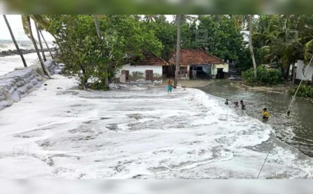 ചെല്ലാനത്ത് രൂക്ഷമായ കടലാക്രമണം; വീടുകളിലും റോഡുകളിലും വെള്ളം കയറി