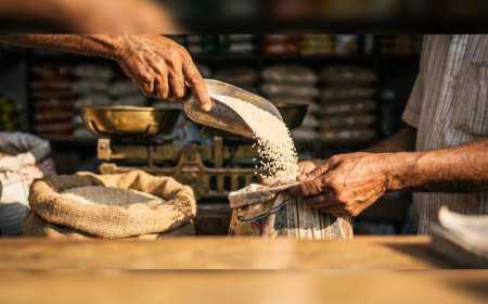 ഓണക്കാല റേഷൻ വിതരണം തിങ്കളാഴ്ച മുതൽ; വിവിധ കാർഡുടമകൾക്ക് സൗജന്യ അരിയും ഗോതമ്പും